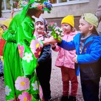 «Весенние чудеса на разные голоса»